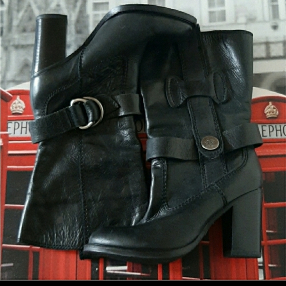 COPY - BCBG Boots